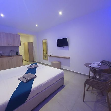 איה נאפה Sun Plaza Suites - Adults Only מראה חיצוני תמונה