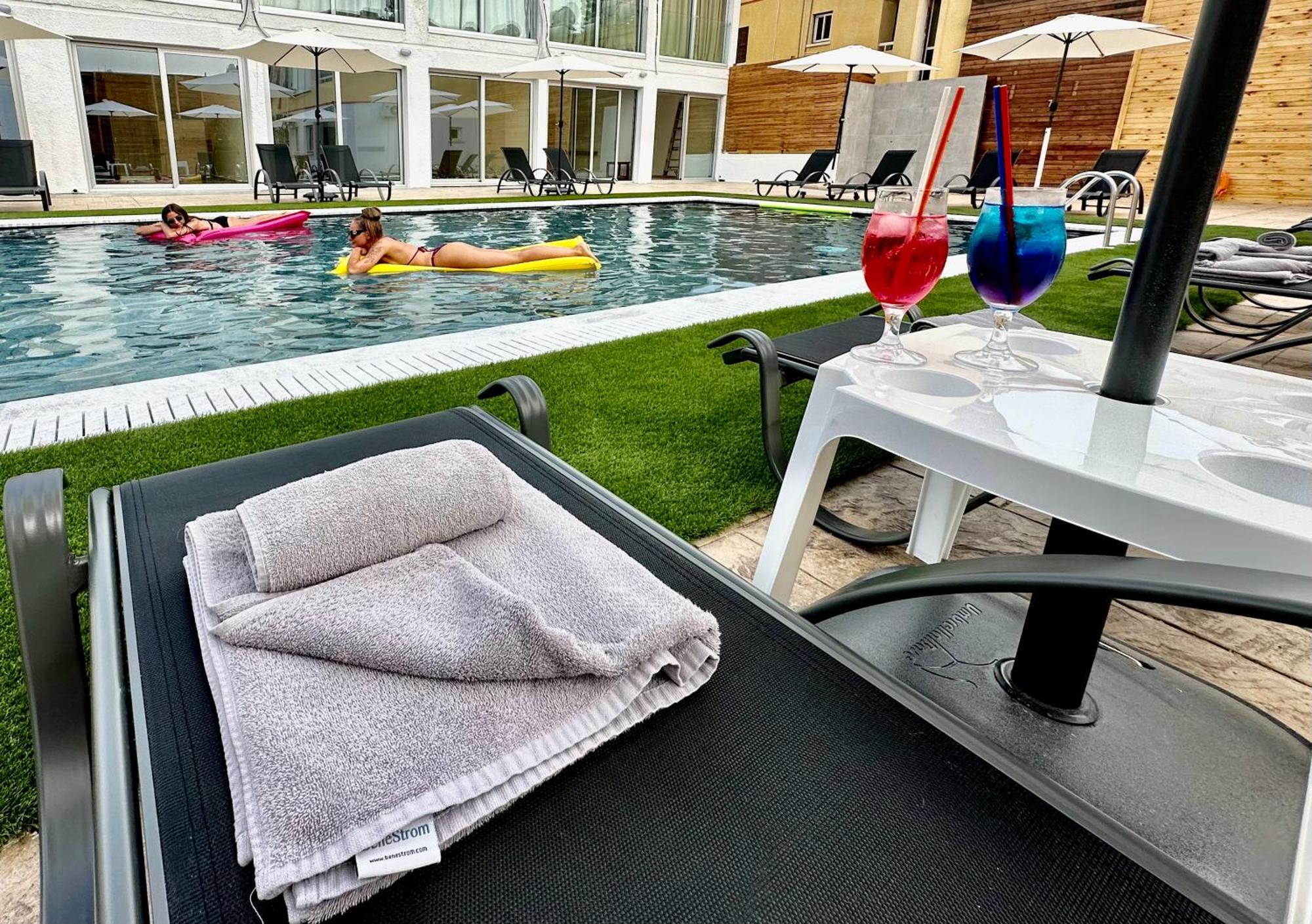 איה נאפה Sun Plaza Suites - Adults Only מראה חיצוני תמונה