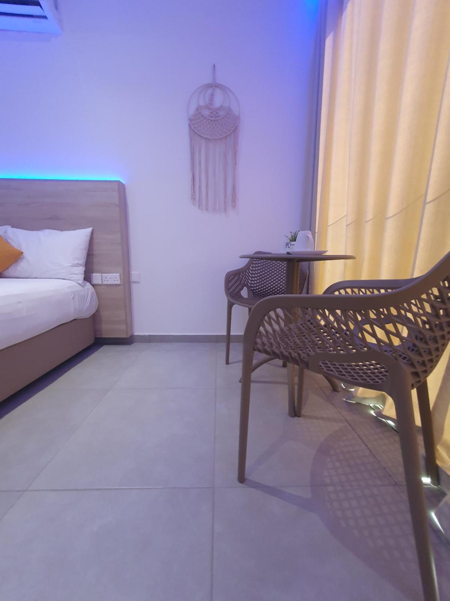 איה נאפה Sun Plaza Suites - Adults Only מראה חיצוני תמונה