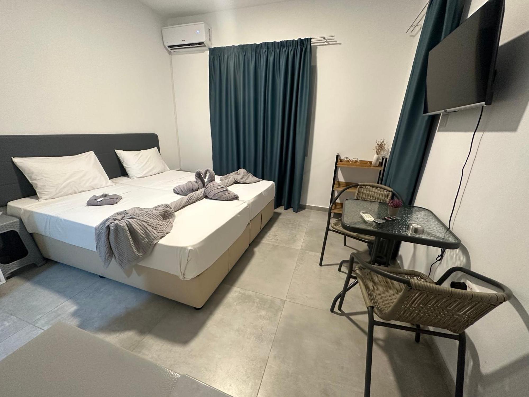 איה נאפה Sun Plaza Suites - Adults Only מראה חיצוני תמונה