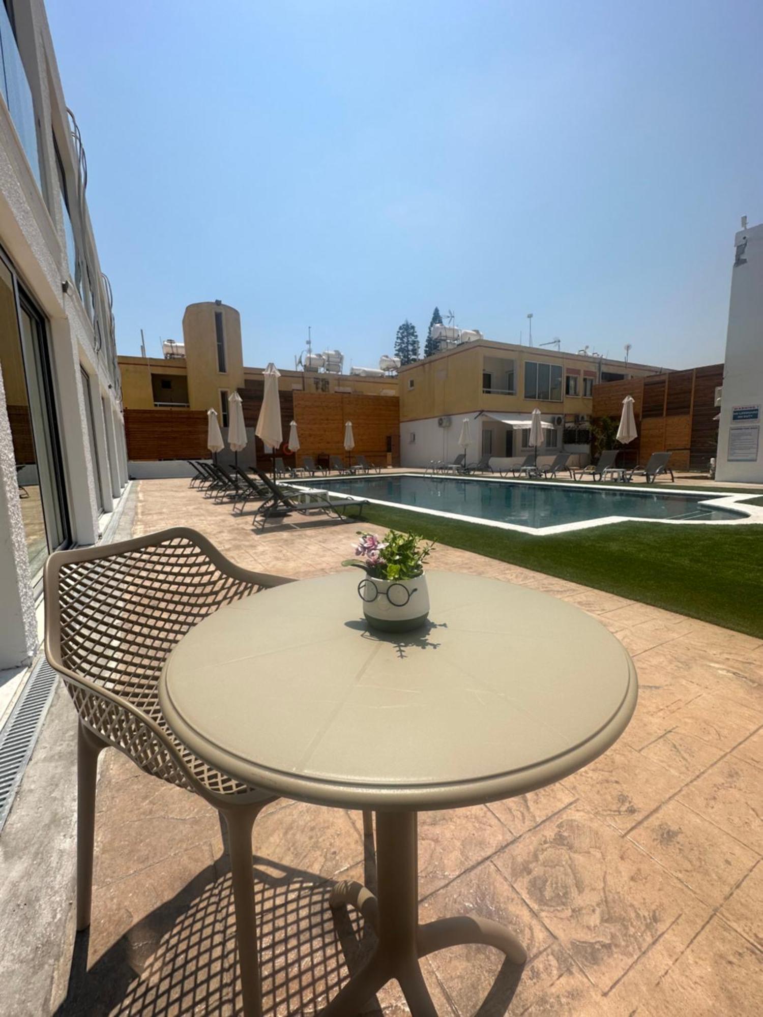 איה נאפה Sun Plaza Suites - Adults Only מראה חיצוני תמונה